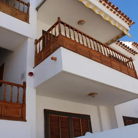 Apartment House El Cardon By World *
